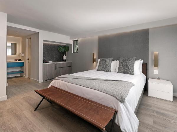 La Jolla Cove Suites : photo 3 de la chambre studio avec balcon 