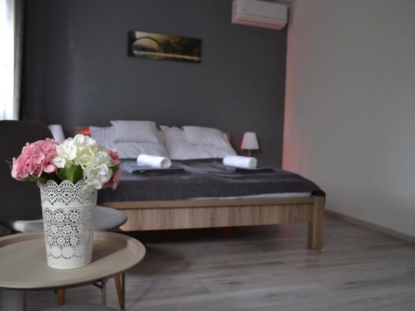 Főnix Design Rooms : photo 9 de la chambre chambre familiale