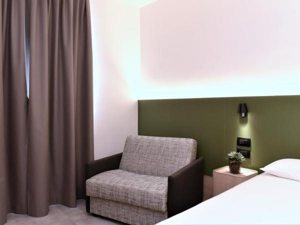 Hotel Casa Del Pellegrino : photo 3 de la chambre chambre triple confort avec vue