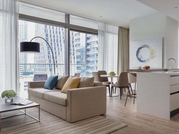 Jumeirah Living Marina Gate Dubai : photo 4 de la chambre suite premium 2 chambres - vue sur port de plaisance