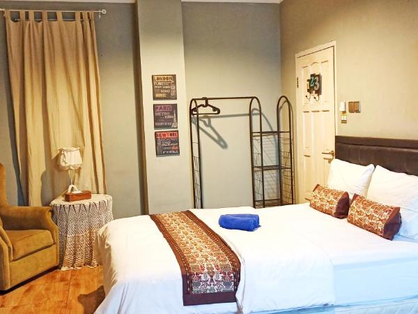 Manggolo Homestay Syariah : photo 2 de la chambre studio