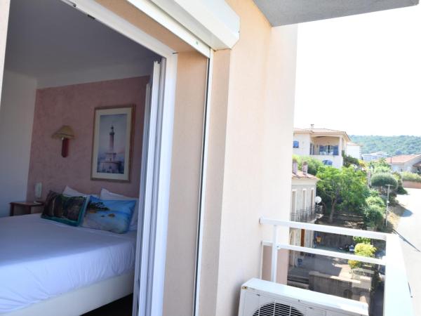 Hôtel Le Claridge : photo 8 de la chambre chambre double