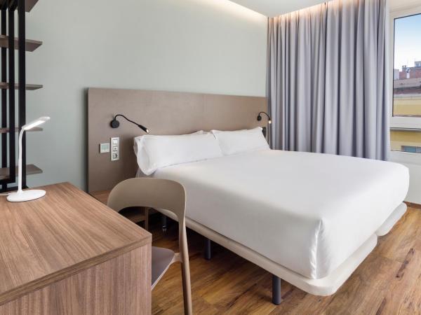 B&B HOTEL Tarragona Centro Urbis : photo 8 de la chambre chambre double