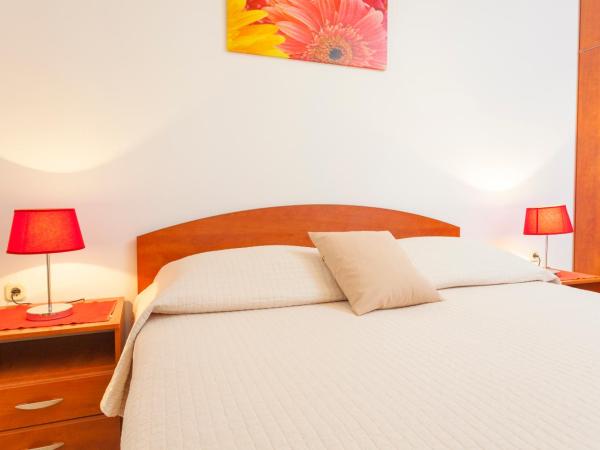 Apartments & Rooms Alagić : photo 5 de la chambre appartement - rez-de-chaussée