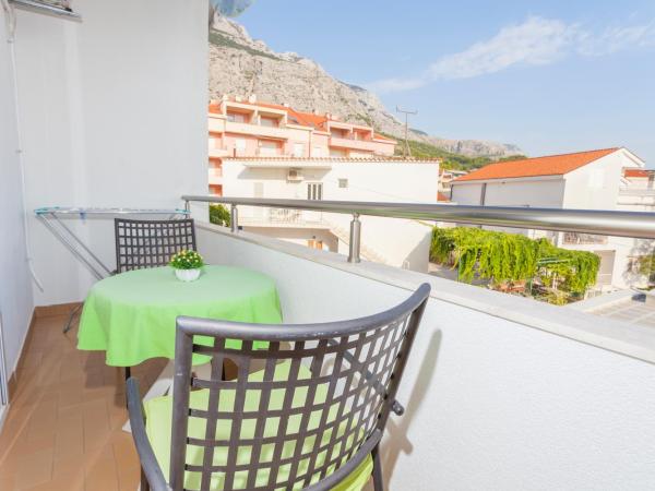 Apartments & Rooms Alagić : photo 7 de la chambre chambre double avec balcon