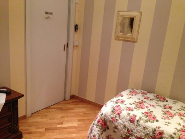 City's House Guest House : photo 5 de la chambre chambre simple avec salle de bains commune