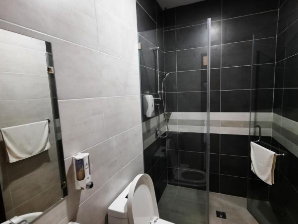 Hotin Inn : photo 4 de la chambre chambre familiale