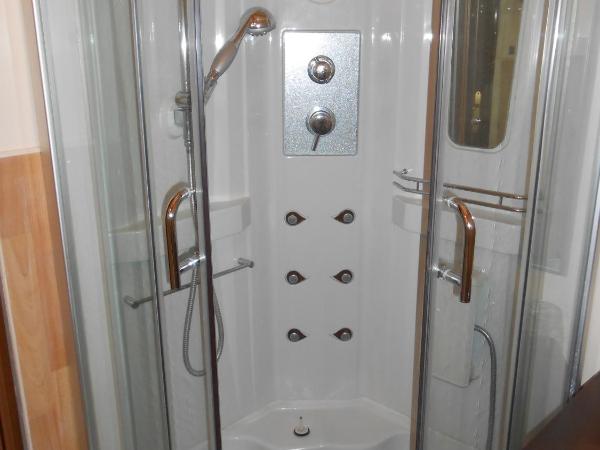 Clos du Bois Brard B&B : photo 8 de la chambre chambre triple - tour