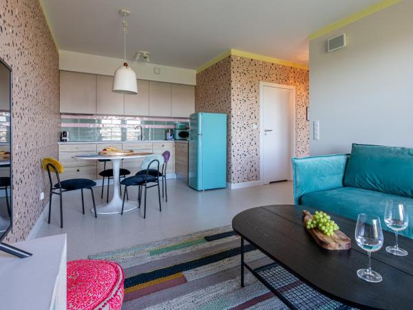 Apartamenty Your Seaside : photo 1 de la chambre suite supérieure - vue sur mer