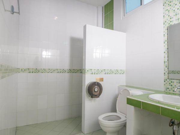 S Hotel Kanchanaburi : photo 2 de la chambre chambre double standard