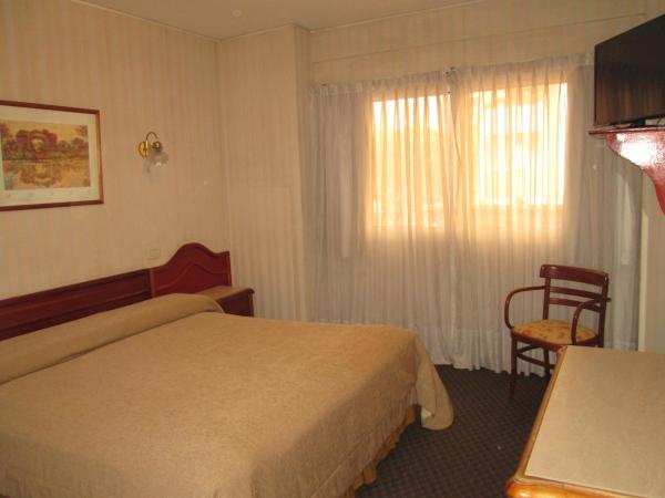 Hotel Luey : photo 3 de la chambre chambre double ou lits jumeaux standard