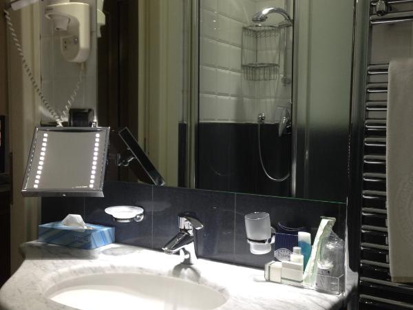 Hotel Villa Savoia : photo 7 de la chambre suite junior