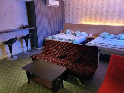 Grandeur Hotel And Spa : photo 4 de la chambre suite lit queen-size