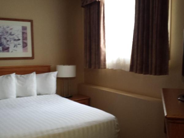 Days Inn & Suites by Wyndham West Edmonton : photo 2 de la chambre studio (4 adultes)