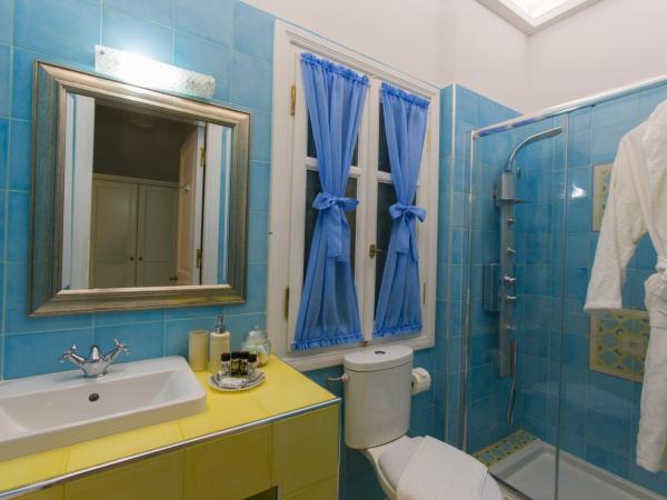 Efchi 1904 : photo 7 de la chambre suite deluxe avec lit king-size