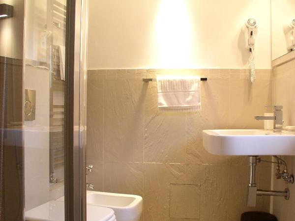 Primavera Mini Hotel : photo 2 de la chambre chambre triple