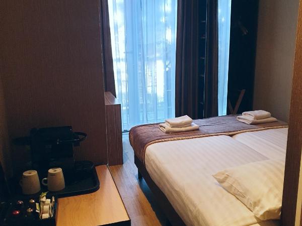Hotel Mosaic City Centre : photo 7 de la chambre chambre lits jumeaux très petite