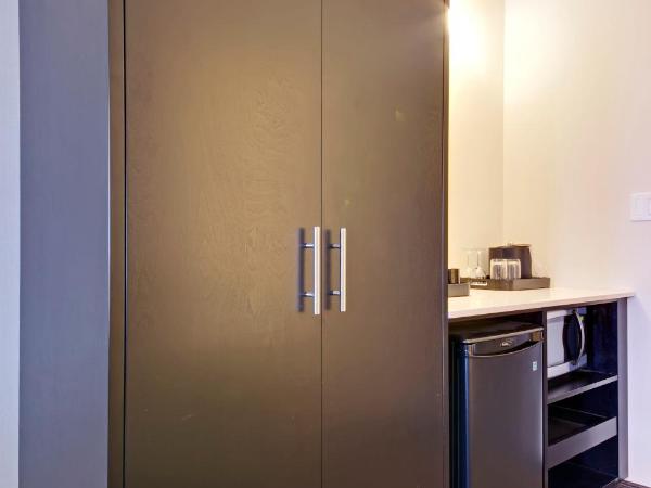 Coast Kamloops Hotel & Conference Centre : photo 4 de la chambre hébergement 2 lits queen-size coast