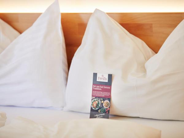 I AM HOTEL Graz-Seiersberg : photo 2 de la chambre chambre double confort