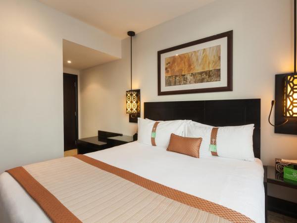 Holiday Inn Dubai Al Barsha, an IHG Hotel : photo 2 de la chambre standard room with 20% discount on f&b