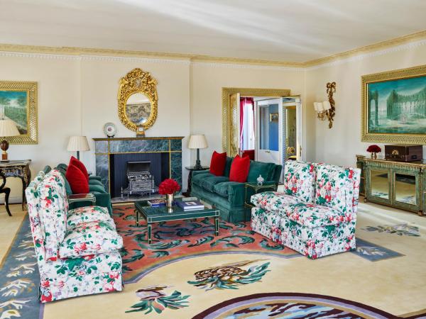 The Dorchester - Dorchester Collection : photo 5 de la chambre suite oliver messel avec terrasse 