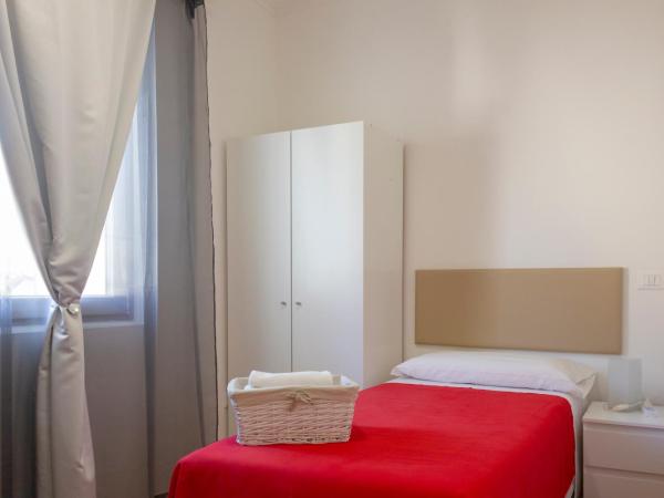 Canton del Gallo : photo 3 de la chambre chambre simple avec salle de bains extérieure privative