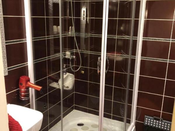 Chez-Ronny : photo 6 de la chambre chambre double de luxe - carat