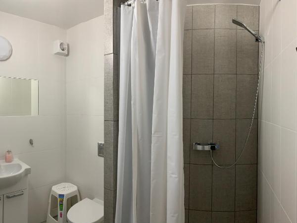 Villa 37b Bed and Breakfast : photo 5 de la chambre chambre double - vue sur jardin