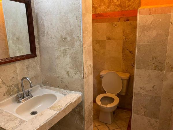 Hotel Hortencia : photo 2 de la chambre petite chambre double