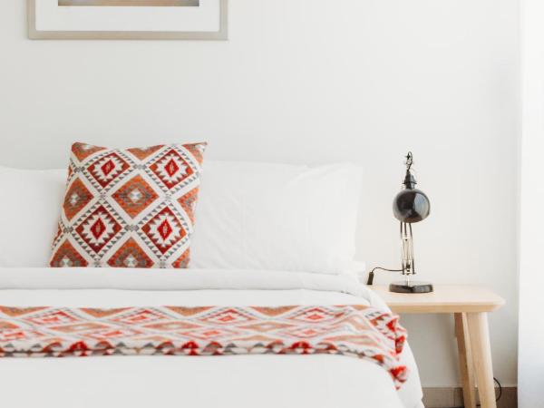 Athens Studios : photo 1 de la chambre studio penthouse avec vue et accès au jardin sur le toit