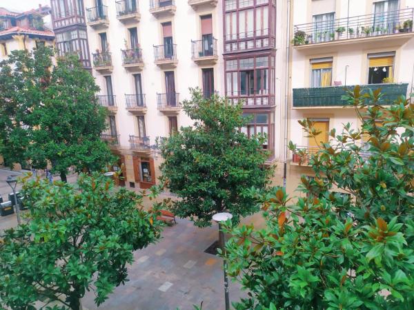 Pensión Sarriegi : photo 8 de la chambre chambre double ou lits jumeaux deluxe avec balcon