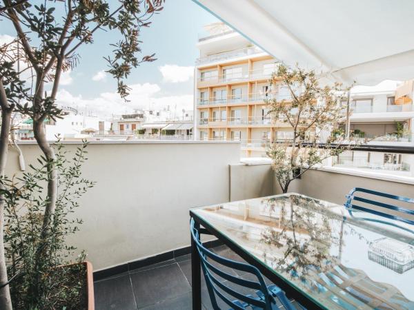 Athens Studios : photo 6 de la chambre suite familiale avec terrasse pour dîner - vue sur acropole
