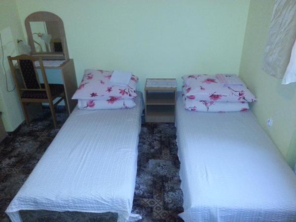 Dom Wypoczynkowy Admirał : photo 7 de la chambre chambre double ou lits jumeaux