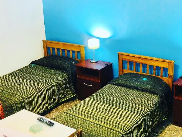 Hotel Aries Palermo : photo 1 de la chambre chambre lits jumeaux