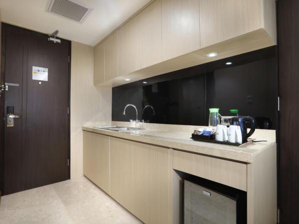 Aston Kartika Grogol Hotel & Conference Center : photo 3 de la chambre suite