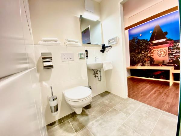 I AM HOTEL Graz-Seiersberg : photo 7 de la chambre chambre double confort