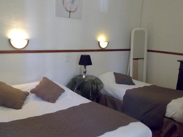 Hôtel Central : photo 2 de la chambre chambre triple