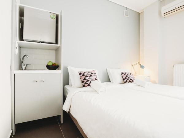 Athens Studios : photo 6 de la chambre studio urbain avec balcon - vue sur rue