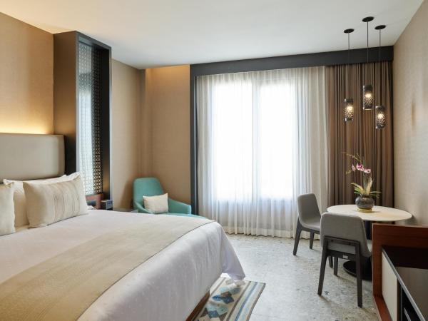 Grand Fiesta Americana Oaxaca : photo 6 de la chambre chambre lit king-size de luxe 