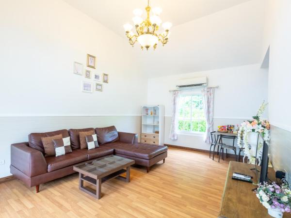 Sakarin Valley Resort : photo 3 de la chambre chambre familiale - côté piscine