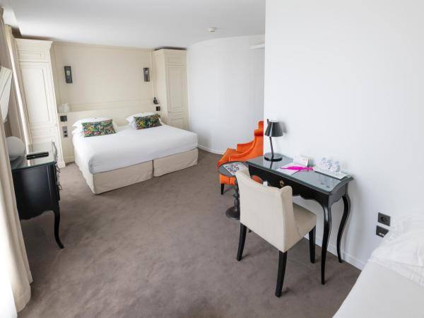 Hôtel La Comtesse : photo 3 de la chambre chambre triple deluxe duchesse - vue sur tour eiffel