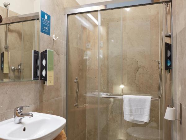 Batory Annex : photo 3 de la chambre chambre lits jumeaux Économique