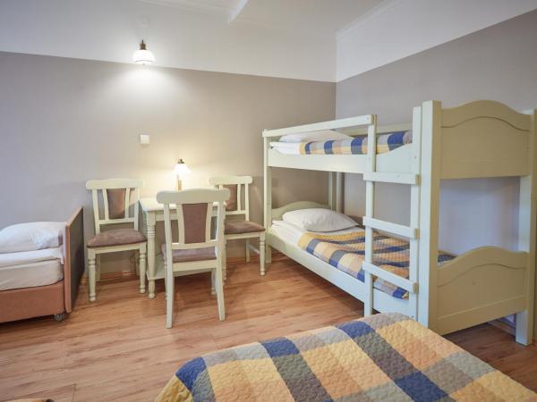 Batory Annex : photo 1 de la chambre dortoir mixte 