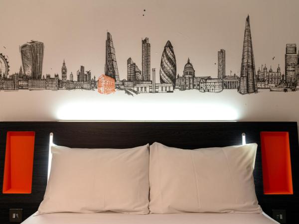 easyHotel London City Shoreditch : photo 2 de la chambre chambre double sans fenêtre