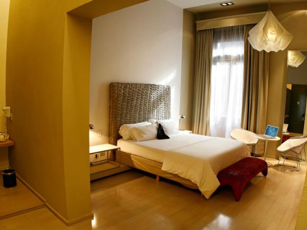 Esplendor by Wyndham Buenos Aires : photo 3 de la chambre suite lit queen-size – non-fumeurs