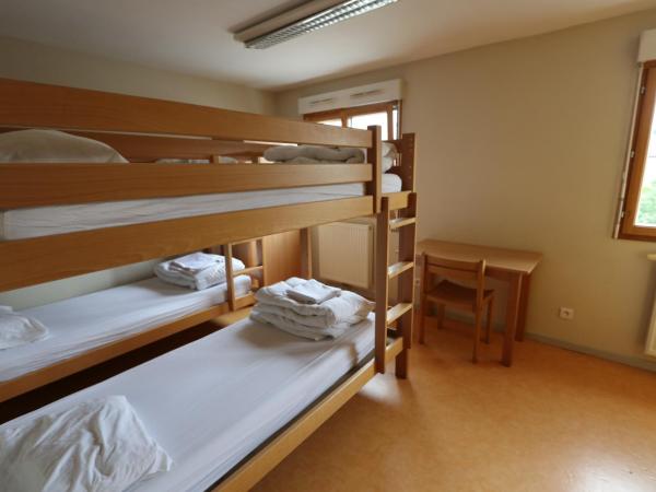 Auberge de Jeunesse HI Pontarlier : photo 2 de la chambre lit dans dortoir pour hommes de 6 lits