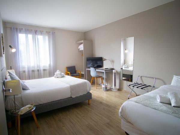 Hôtel Pyrène : photo 2 de la chambre chambre triple