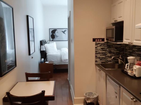 hotel & spa Carré Saint-Louis : photo 1 de la chambre chambre supérieure lit queen-size