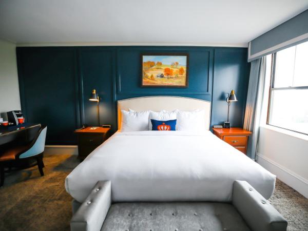 Dunhill Hotel : photo 2 de la chambre chambre lit king-size