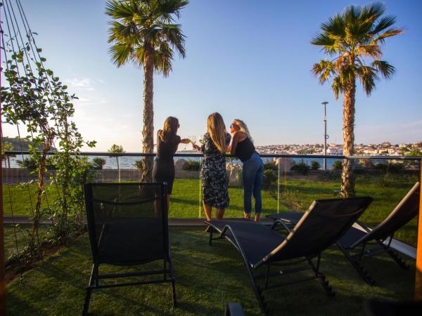 LIBERTY PLAZA : photo 3 de la chambre chambre double avec balcon - vue sur mer